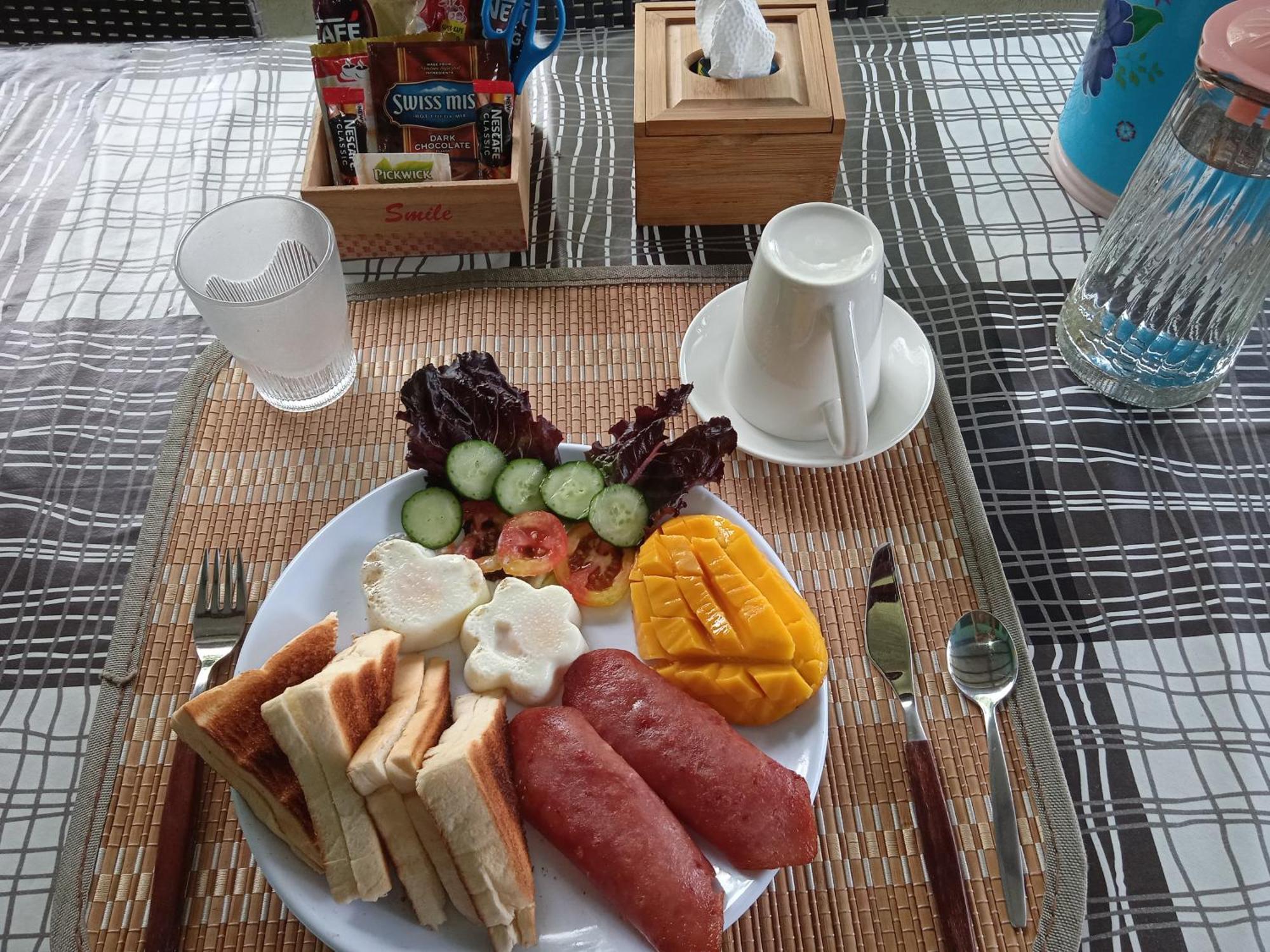 مبيت وإفطار Clarin  Sarah'S Garden Bnb & Spa المظهر الخارجي الصورة