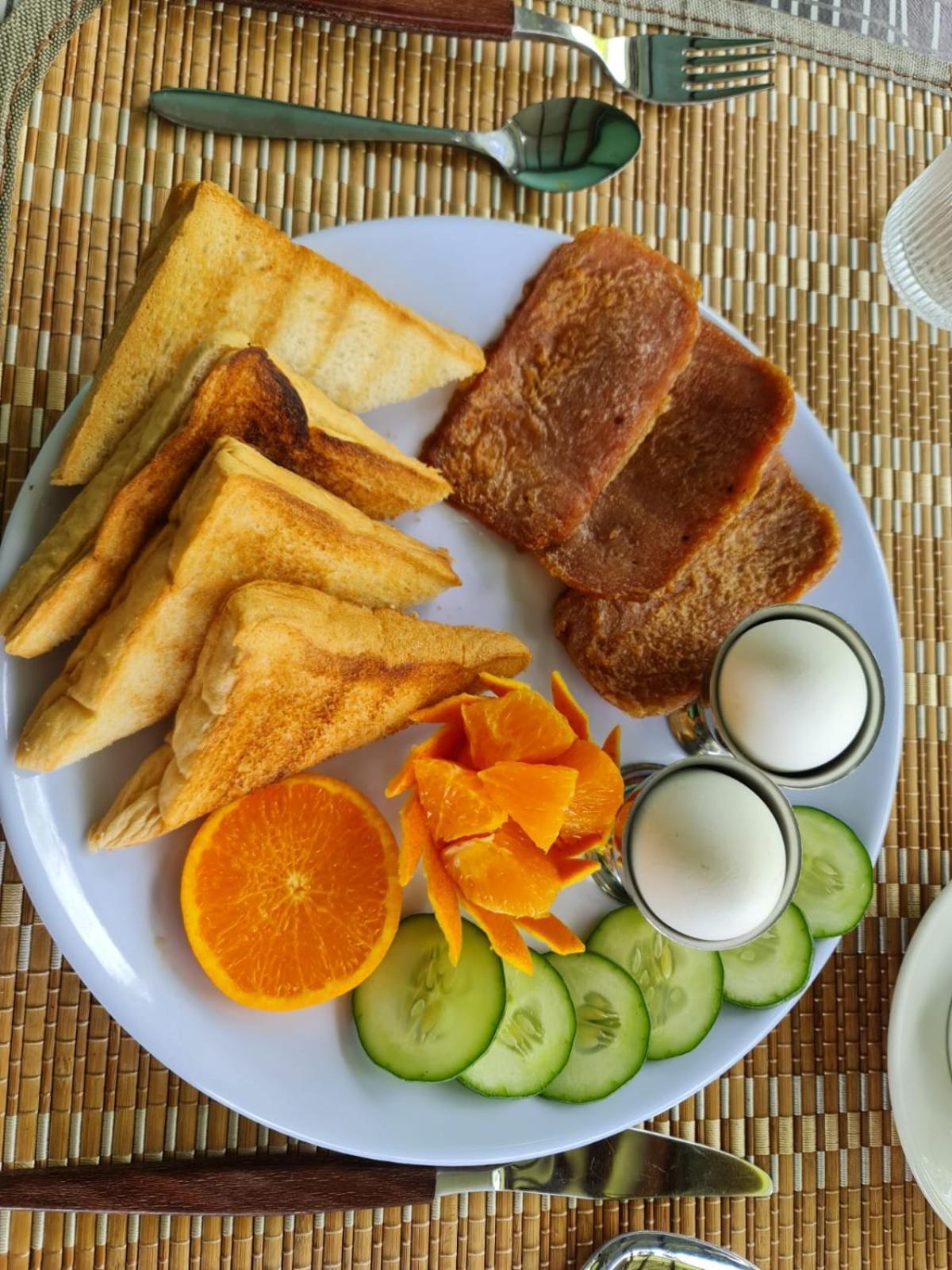 مبيت وإفطار Clarin  Sarah'S Garden Bnb & Spa المظهر الخارجي الصورة