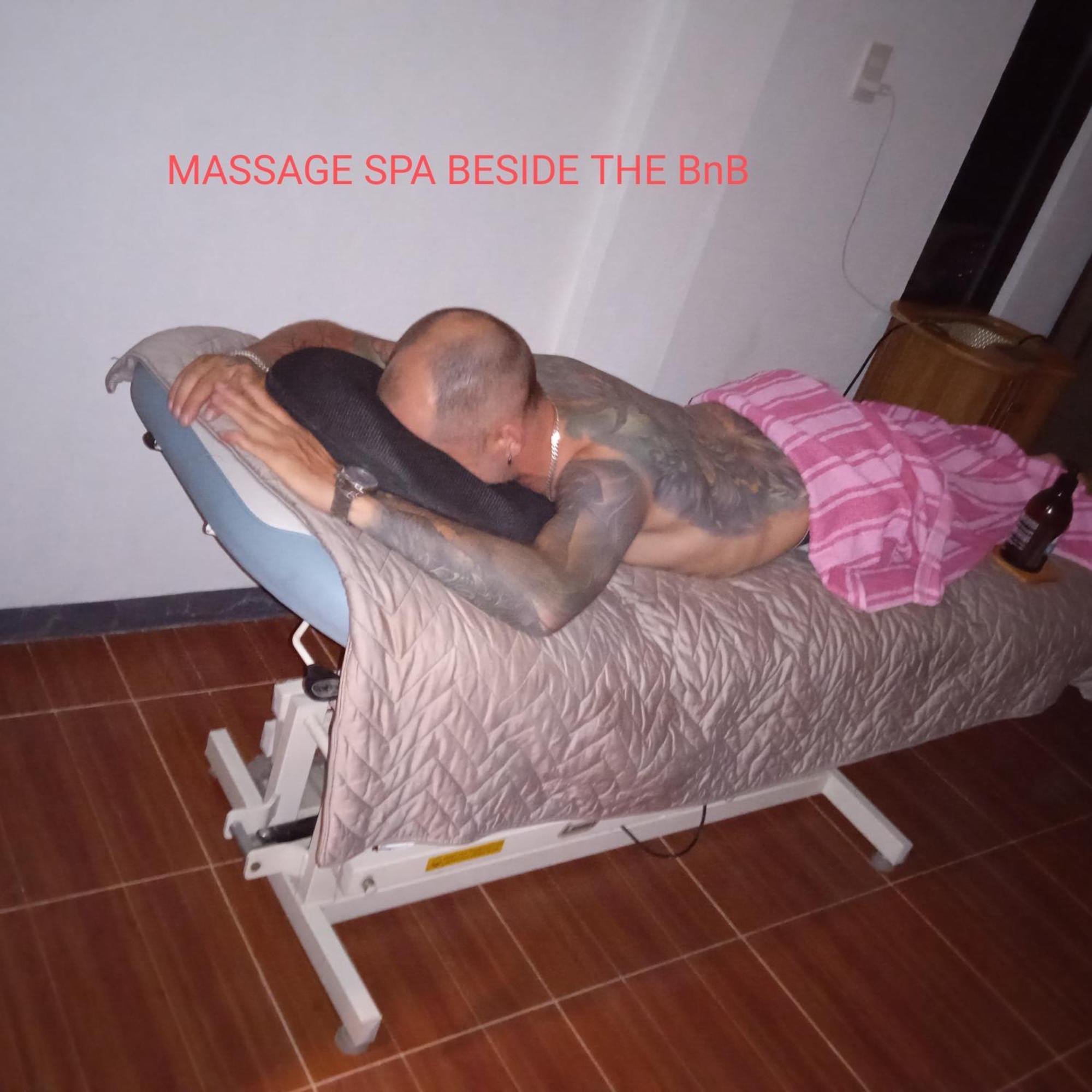مبيت وإفطار Clarin  Sarah'S Garden Bnb & Spa المظهر الخارجي الصورة